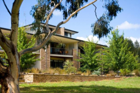 Отель Lake Daylesford Lodge 4  Дейлофорд